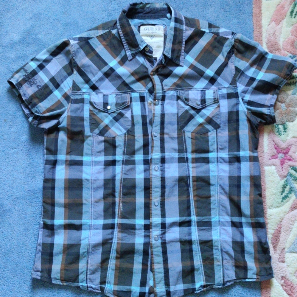 Guess Short-Sleeve Button Down Shirt